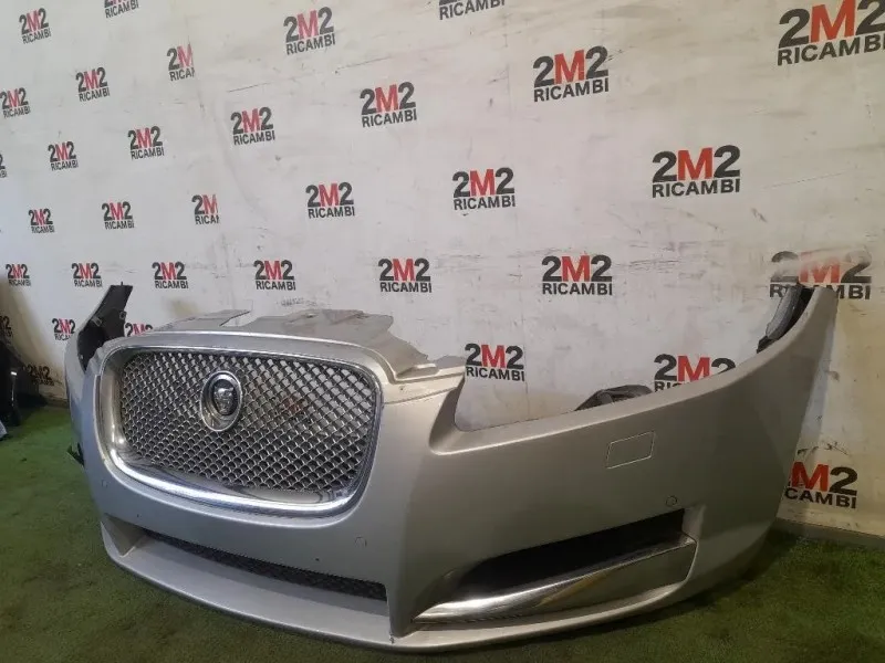 Paraurti ANT 8X23-17E898 Jaguar XF I 2011