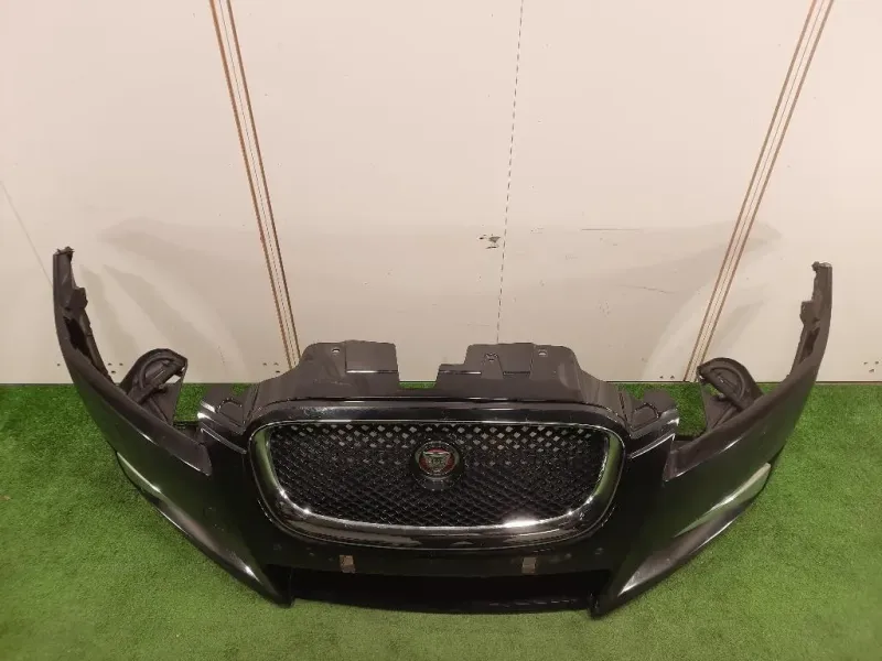 Paraurti ANT Jaguar XF I 2011