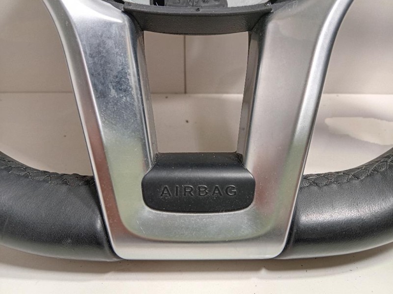 Volante 3070625 Mercedes Classe C W204 2011