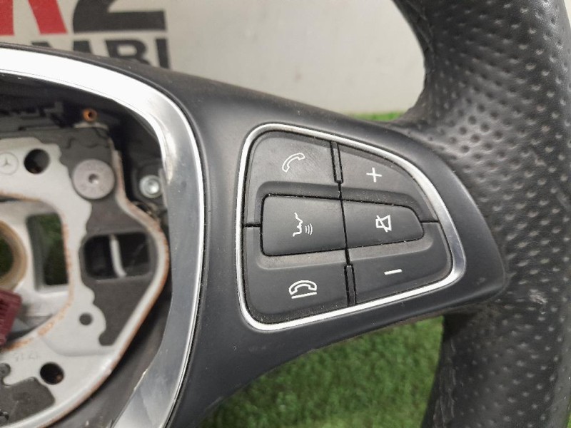 Volante A0004601803 Mercedes Classe C W205 2014