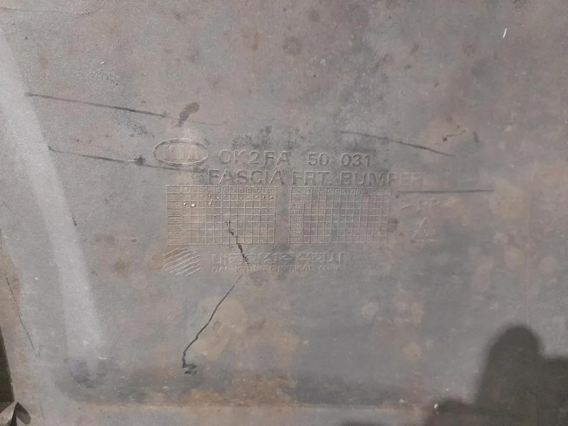 Paraurti ANT NUDO 0K2FA50030XX Kia Carens II 2002