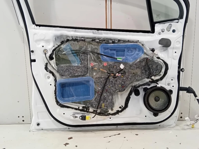 Porta ANT SX 670020D500 Toyota Yaris IV 2014