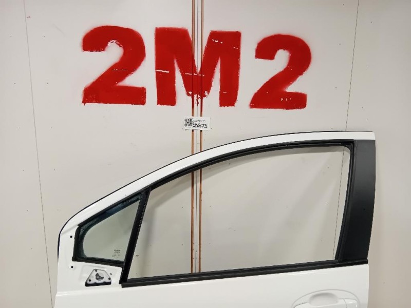 Porta ANT SX 670020D500 Toyota Yaris IV 2014