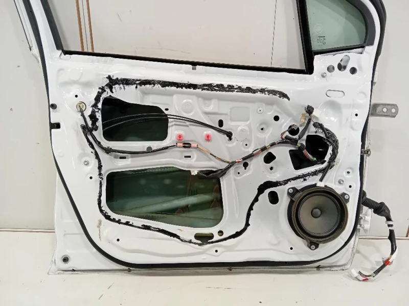 Porta ANT SX 670020D500 Toyota Yaris IV 2017