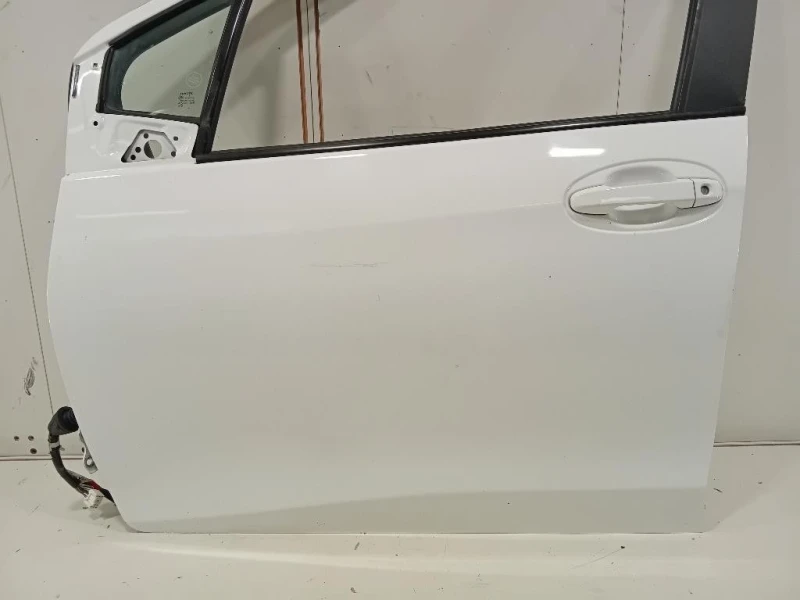 Porta ANT SX 670020D500 Toyota Yaris IV 2017