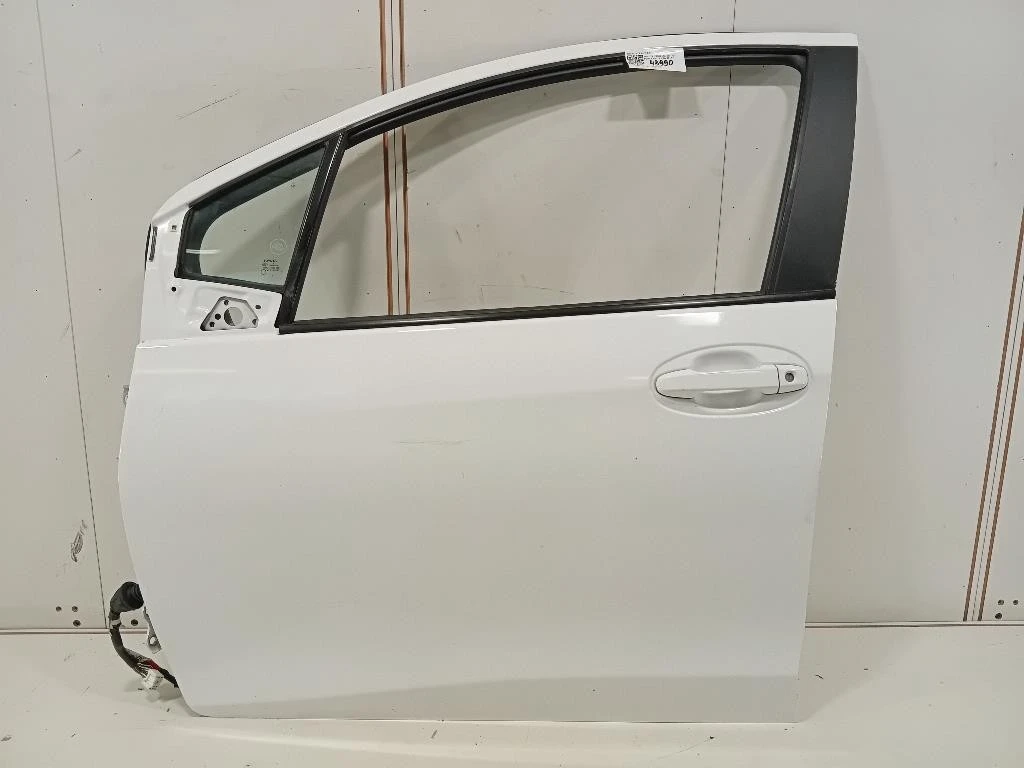 Porta ANT SX 670020D500 Toyota Yaris IV 2017