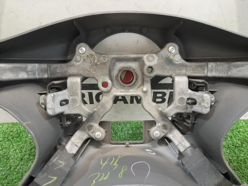 Volante MR799048 Mitsubishi Pajero Sport 1998