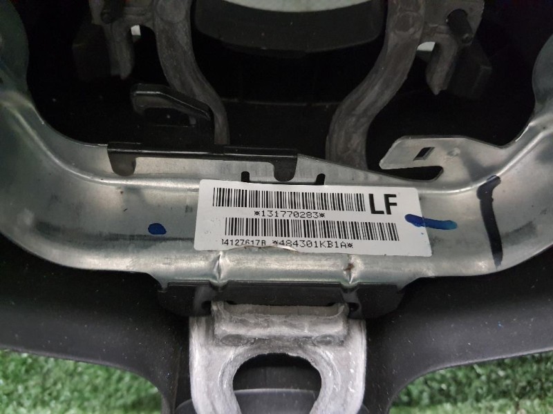 Volante 484301KB1A Nissan JUKE I 2010