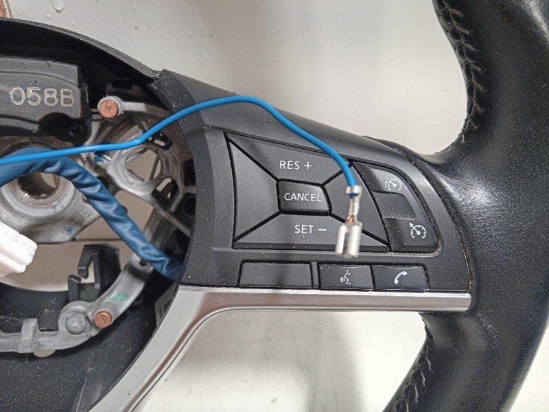 Volante 34324266A Nissan Qashqai II 2014