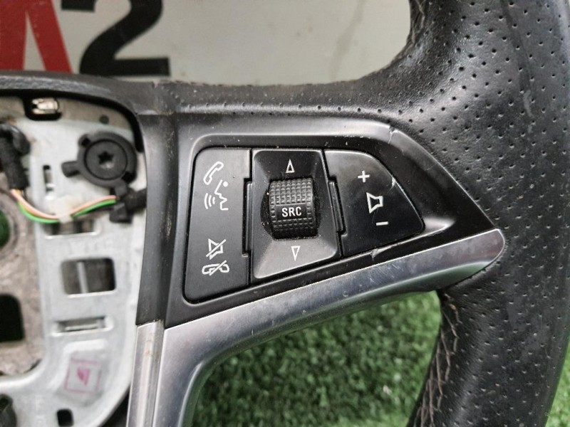 Volante 13351022 Opel Astra J 2010