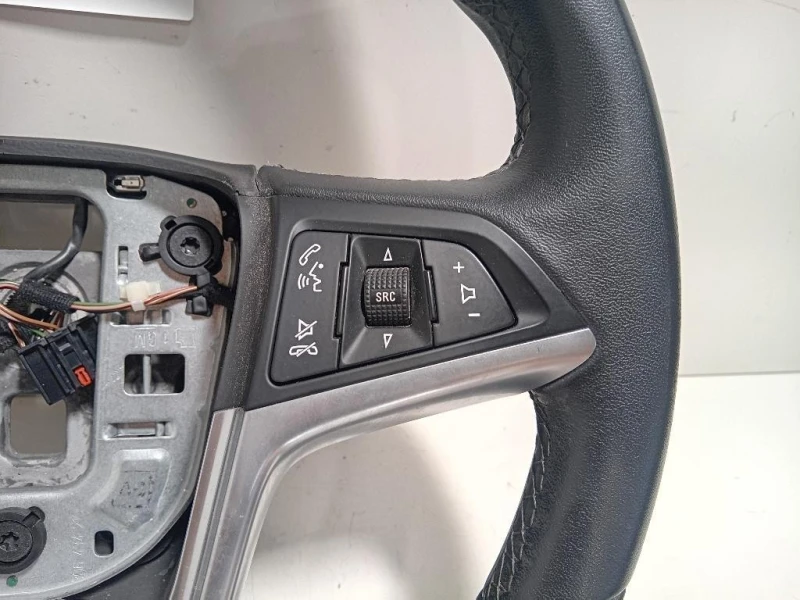 Volante 13351029 Opel Astra J 2012