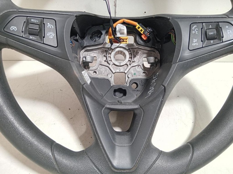 Volante 39005382 Opel Astra K 2016