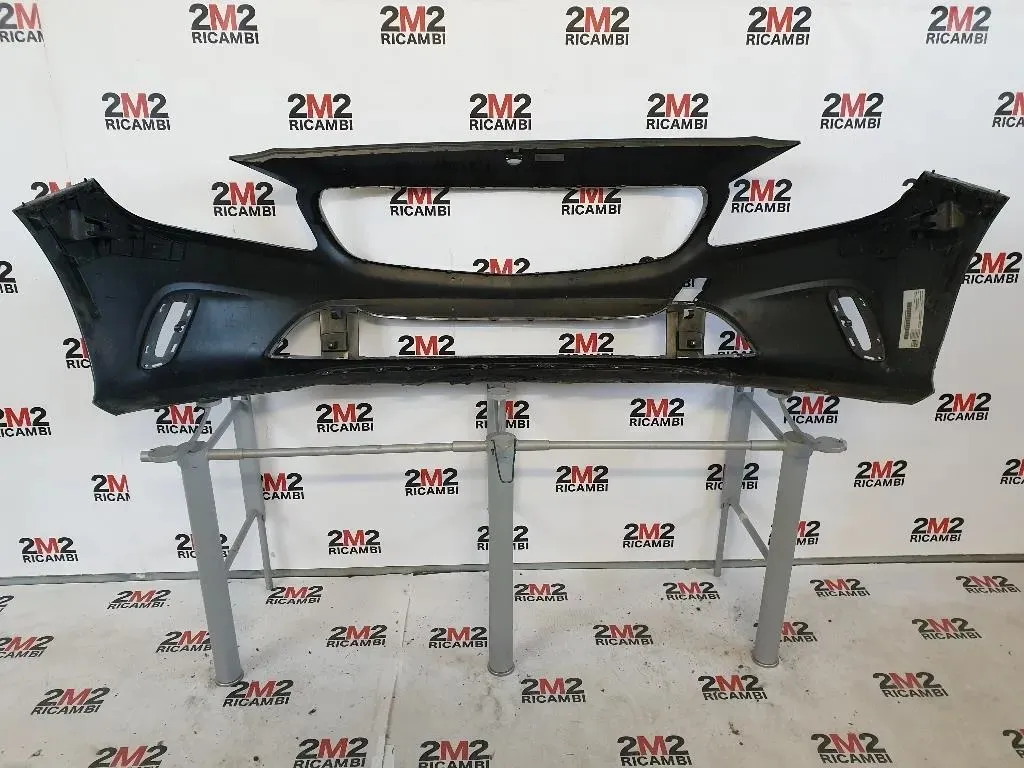 Paraurti ANT DANNEGGIATO PARTE DX A17688006409999 Mercedes Classe A W176 2013