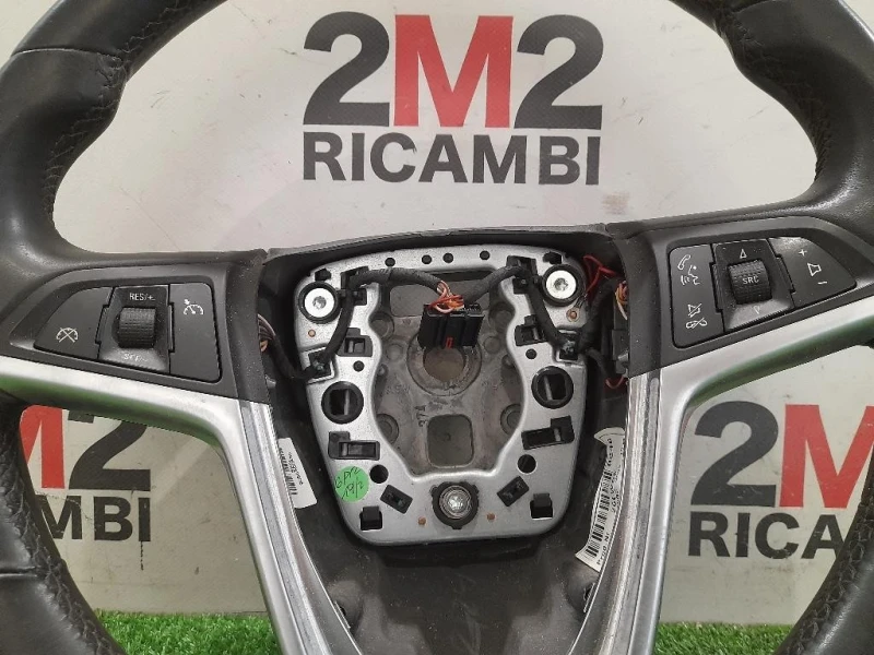 Volante 13306885 Opel Insignia A 2009