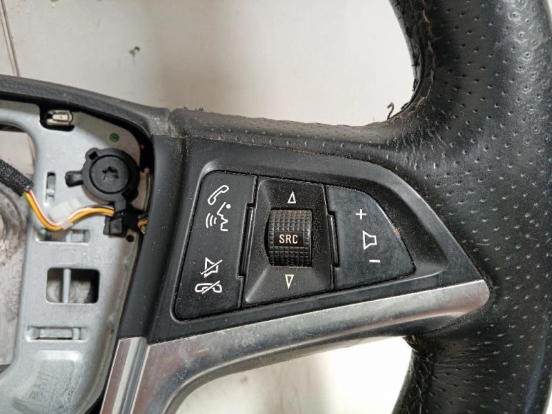 Volante 13365200 Opel Zafira C 2012