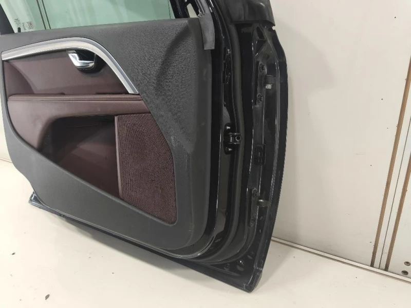 Porta ANT SX 32228890 Volvo V70 III 2008