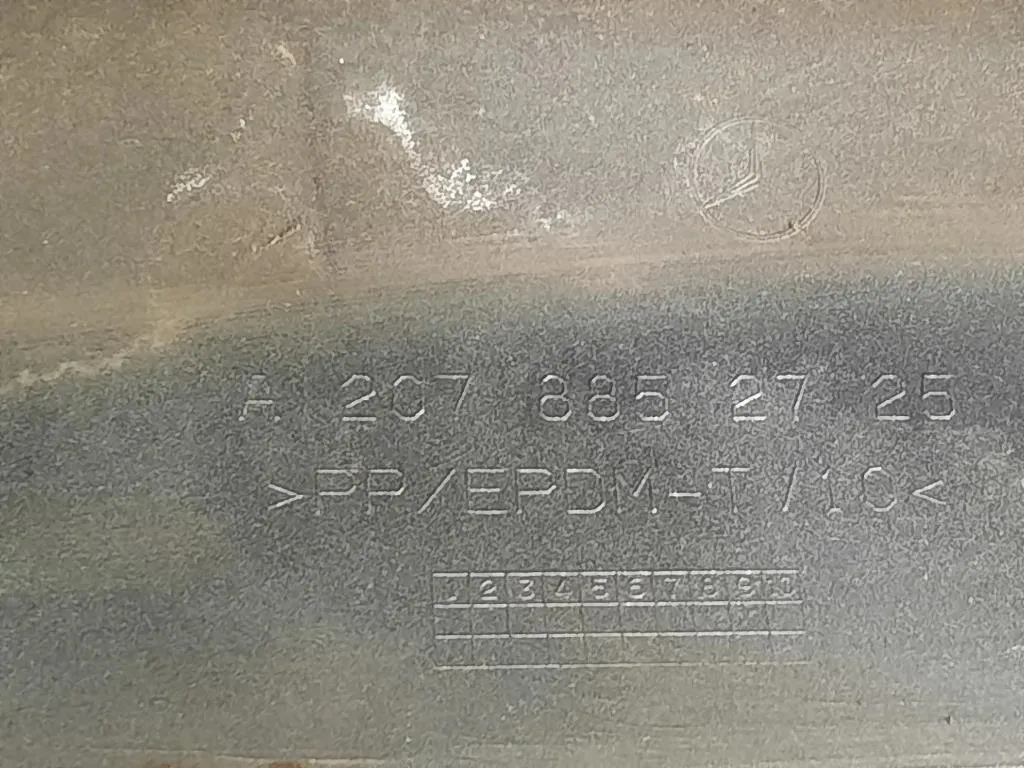 Paraurti ANT A 207 885 27 25 Mercedes Classe E C207 Coupé 2010