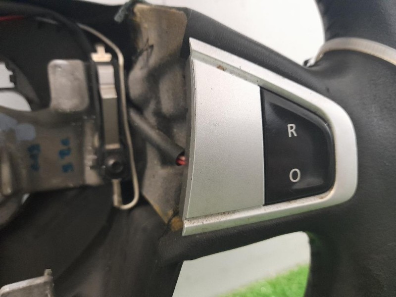 Volante 609581499 Renault Mégane III 2009