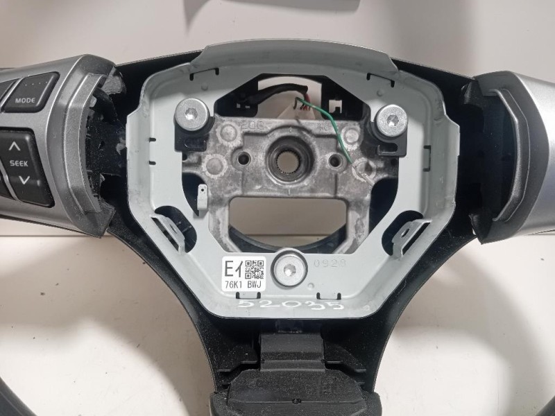 Volante VOLANTE Suzuki Grand Vitara II 2005