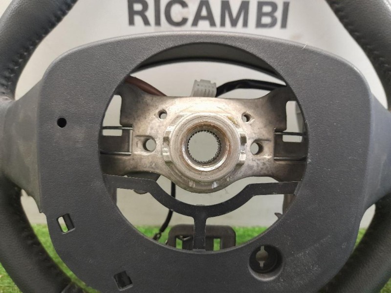 Volante 306744199483AC Toyota Yaris IV 2012