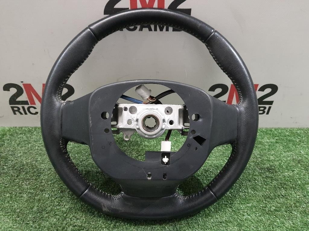 Volante 451000D770 Toyota Yaris IV 2014