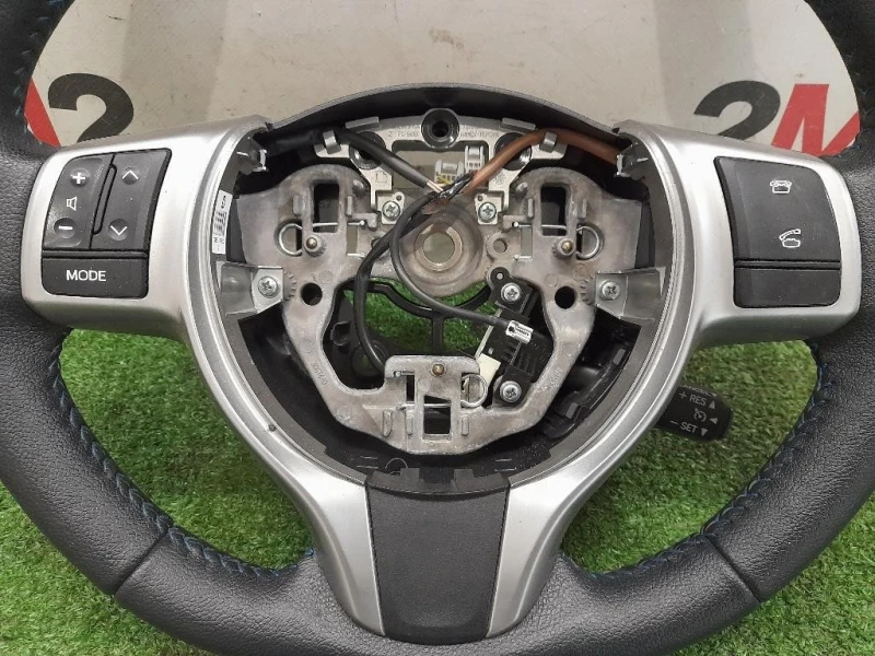 Volante 451000D490 Toyota Yaris IV 2014