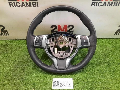 Volante 451000D49023 Toyota Yaris IV 2014