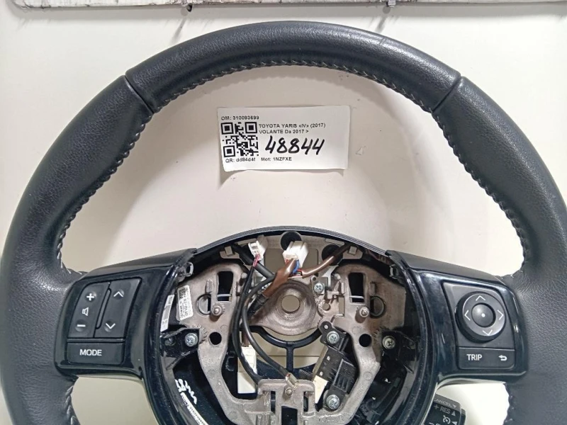 Volante 310093699 Toyota Yaris IV 2017