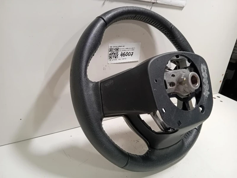 Volante 306744199B4W-AD Toyota Yaris IV 2017