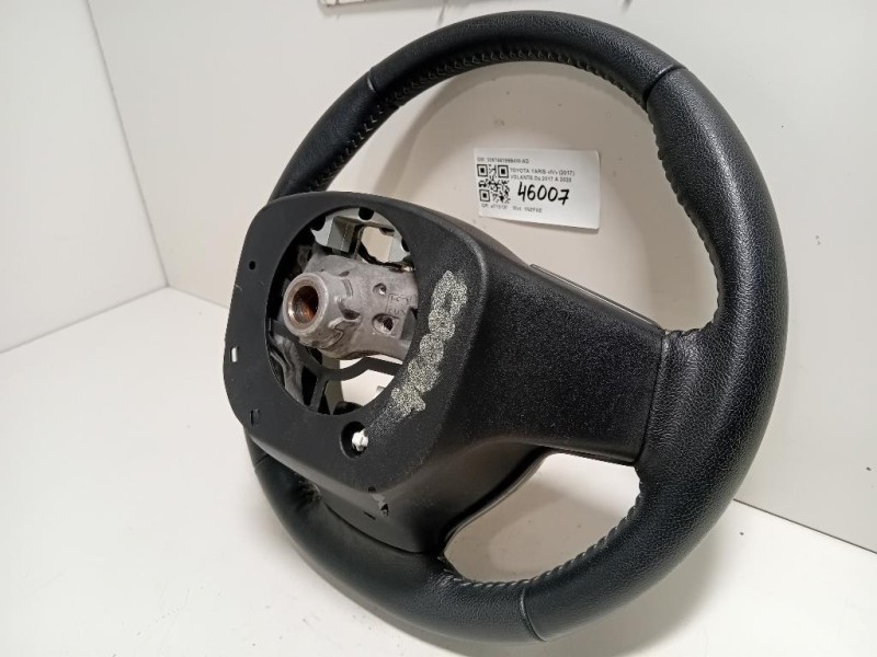 Volante 306744199B4W-AD Toyota Yaris IV 2017