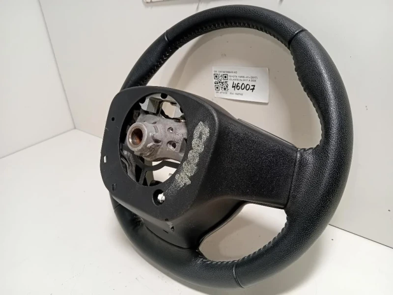 Volante 306744199B4W-AD Toyota Yaris IV 2017