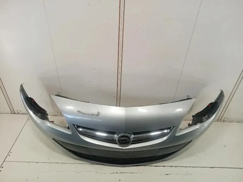 Paraurti ANT 13368660 Opel Astra J 2012