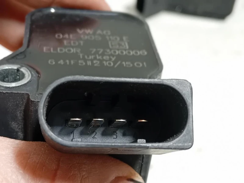 Bobina 04E905110E Volkswagen POLO VII 2017