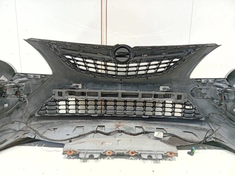 Paraurti ANT 13300485 Opel Zafira C 2012