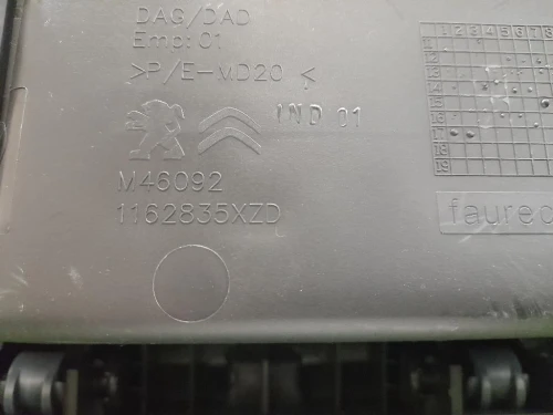 BOX Portaoggetti 1162820XZD Citroen C4 Grand Picasso II 2016