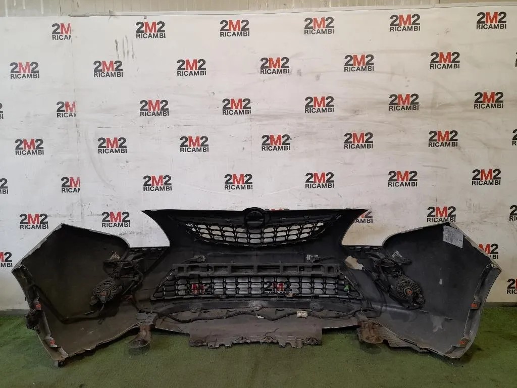 Paraurti ANT  Opel Zafira C 2012