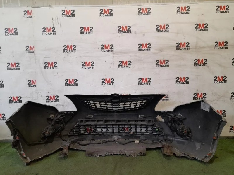 Paraurti ANT  Opel Zafira C 2012