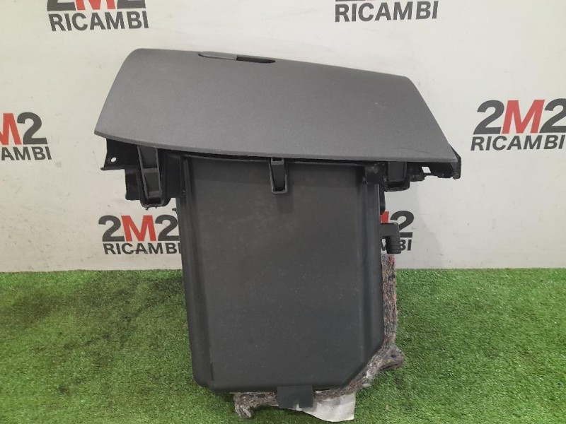 BOX Portaoggetti 156092200 Alfa Romeo Giulietta 2010