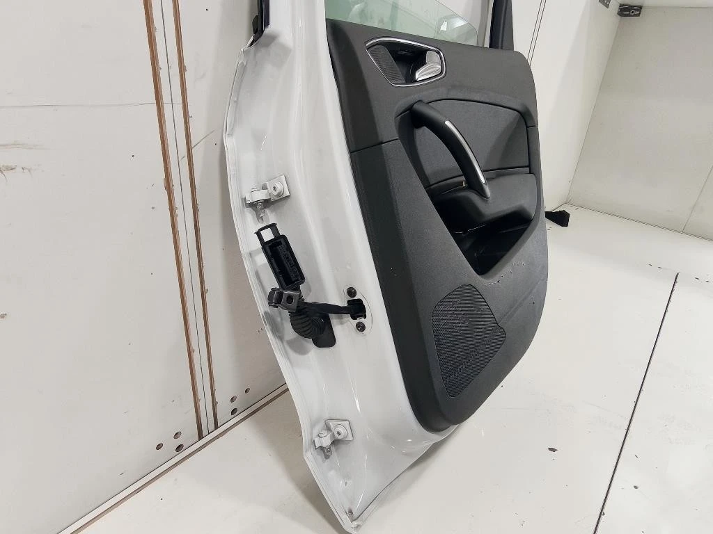 Porta POST DX 8X4833052B Audi A1 8XA Sportback 2012