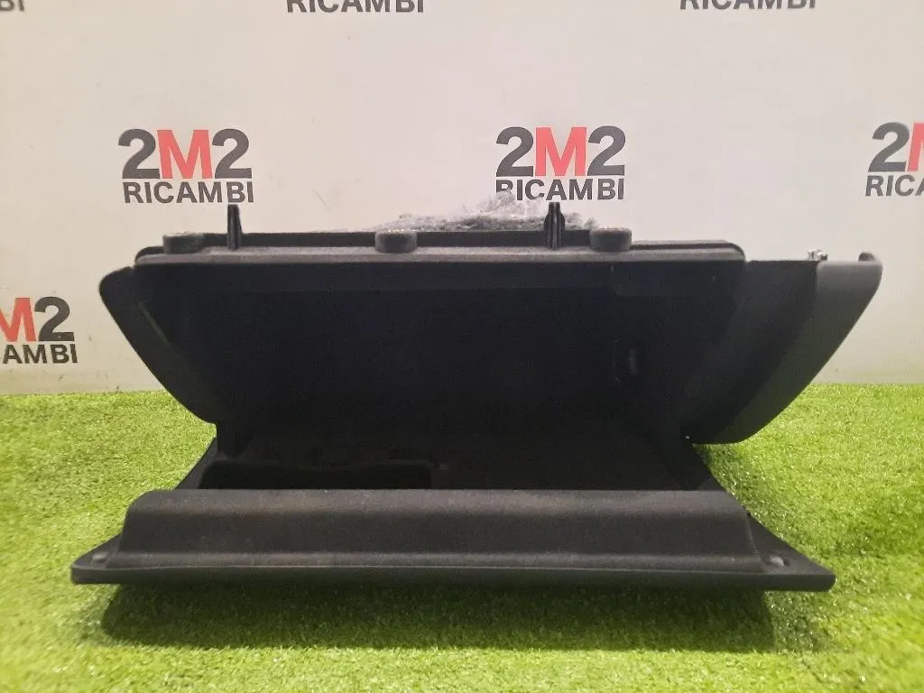 BOX Portaoggetti 8K1857035B6PS Audi A4 8K5 Avant 2012