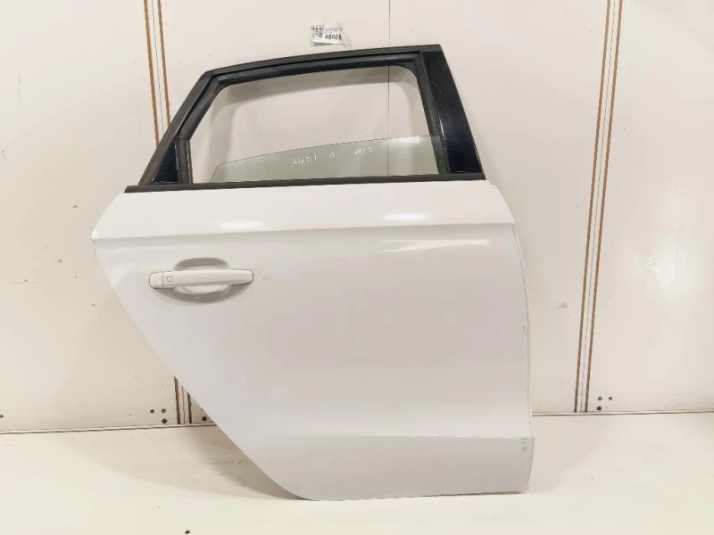 Porta POST DX 8X4833052B Audi A1 8XA Sportback 2012