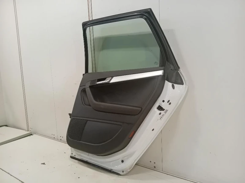 Porta POST DX 8P4833052A Audi A3 8PA Sportback 2010