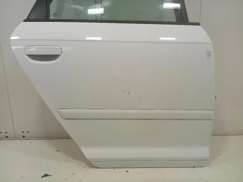 Porta POST DX 8P4833052A Audi A3 8PA Sportback 2010