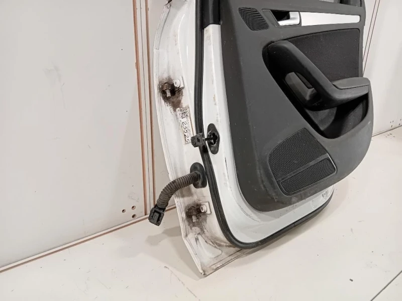 Porta POST DX 8K5833052C Audi A4 8K2 2008