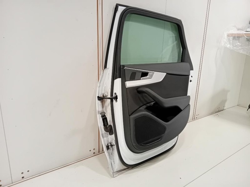 Porta POST DX 8W9833052B Audi A4 8W5 Avant 2015