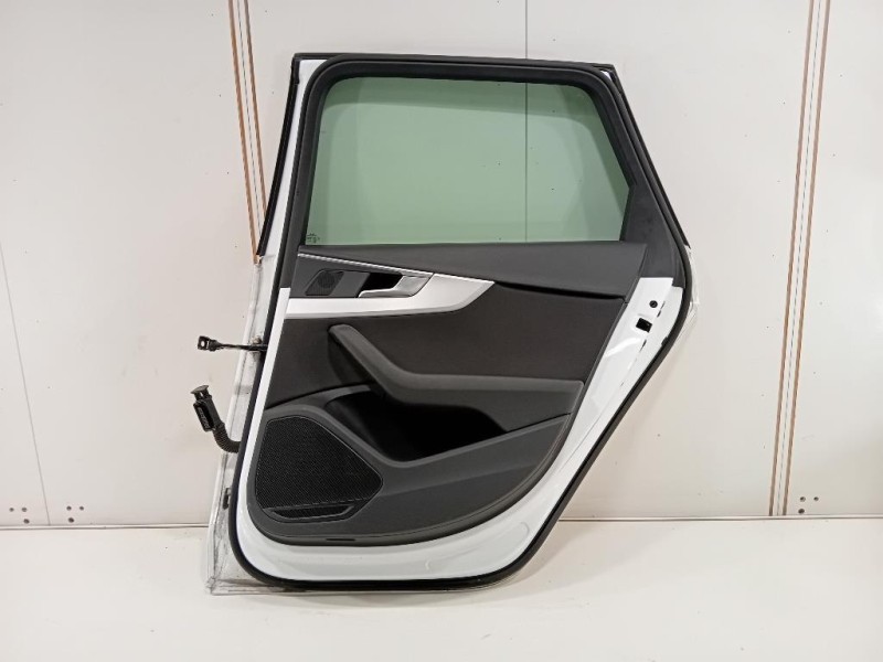 Porta POST DX 8W9833052B Audi A4 8W5 Avant 2015