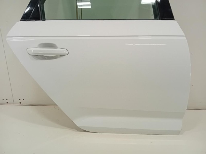 Porta POST DX 8W9833052B Audi A4 8W5 Avant 2015