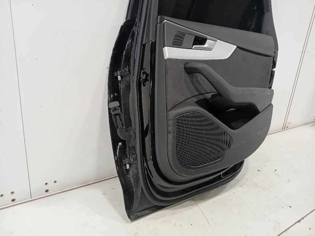 Porta POST DX 8W9833052B Audi A4 8W5 Avant 2015