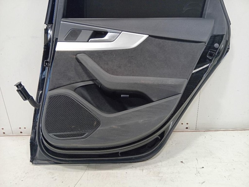 Porta POST DX 8W9833052B Audi A4 8W5 Avant 2015