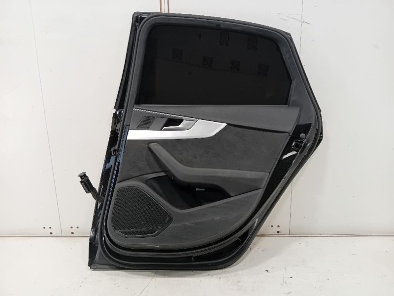 Porta POST DX 8W9833052B Audi A4 8W5 Avant 2015